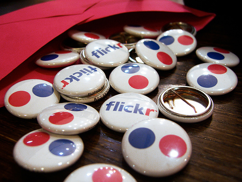 flickrの画像をバシバシブログに貼りつけるBookmarkletの「Flickr2HTML」をモブログ用に再設定！